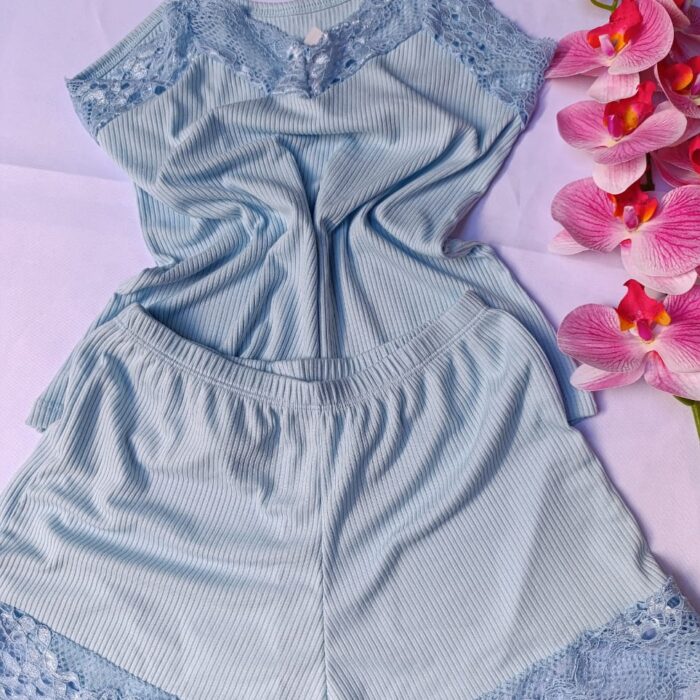 Baby doll feminino Canelado em microfibra e renda, lingerie confortável para dormir e usar em casa.