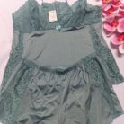 Baby doll feminino Antonela em microfibra e renda, lingerie confortável para dormir e usar em casa.